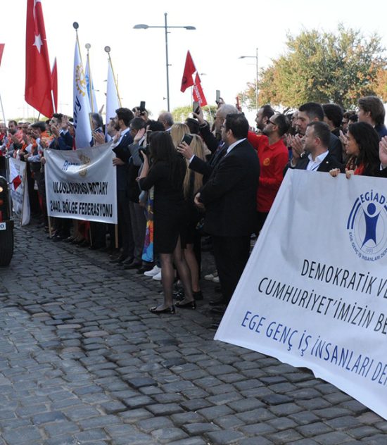 29 Ekim Cumhuriyet Bayramı Korteji