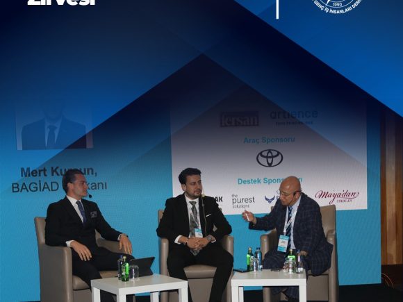 Dönüşen Liderlik Zirvesi