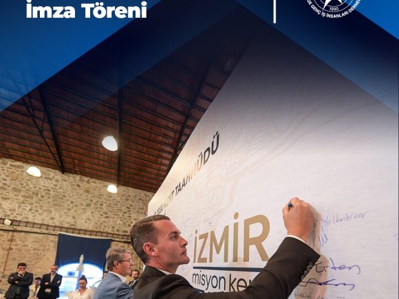 İzmir Misyon Kent 2030 Kent Taahütüdü İmza Töreni